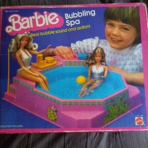 Vintage Barbie bubbling spa